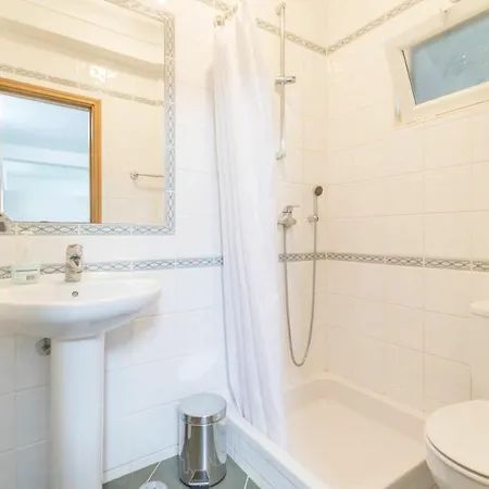 Guia Sleeps 8 Pool Air Con Wifi Vila