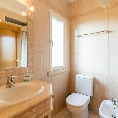 Guia Sleeps 8 Pool Air Con Wifi Vila Guia (Faro)