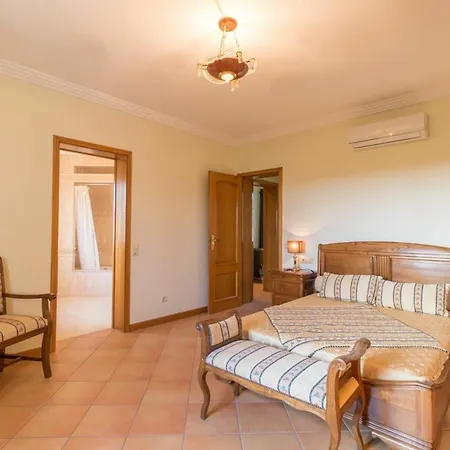Guia Sleeps 8 Pool Air Con Wifi Villa *